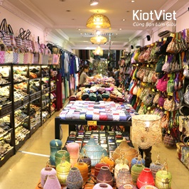 Cách QUẢN LÝ NHÂN VIÊN cửa hàng lưu niệm hiệu quả dịp lễ