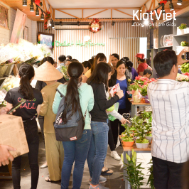 5 cách 'LÔI TUỘT” khách vào cửa hàng BÁN HOA 20/11