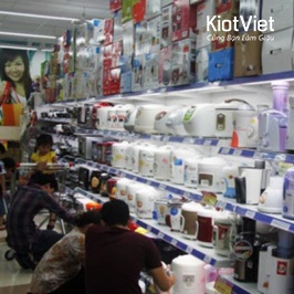 Bán buôn HÀNG GIA DỤNG: Đồ Trung Quốc chiếm ưu thế lớn