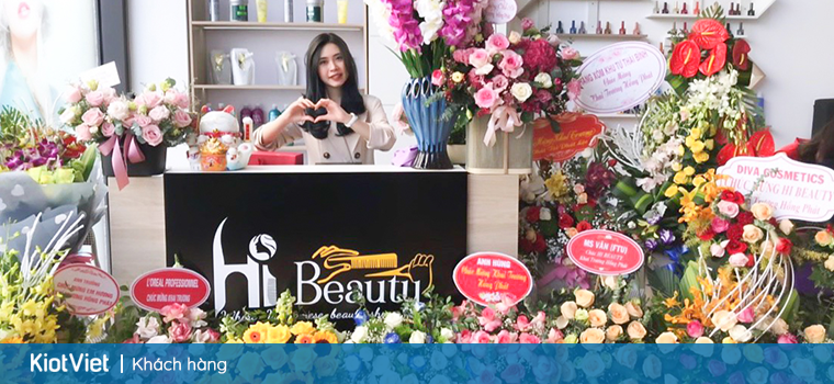 cô sinh viên 20 tuổi mở cửa hàng salon làm đẹp cho riêng mình